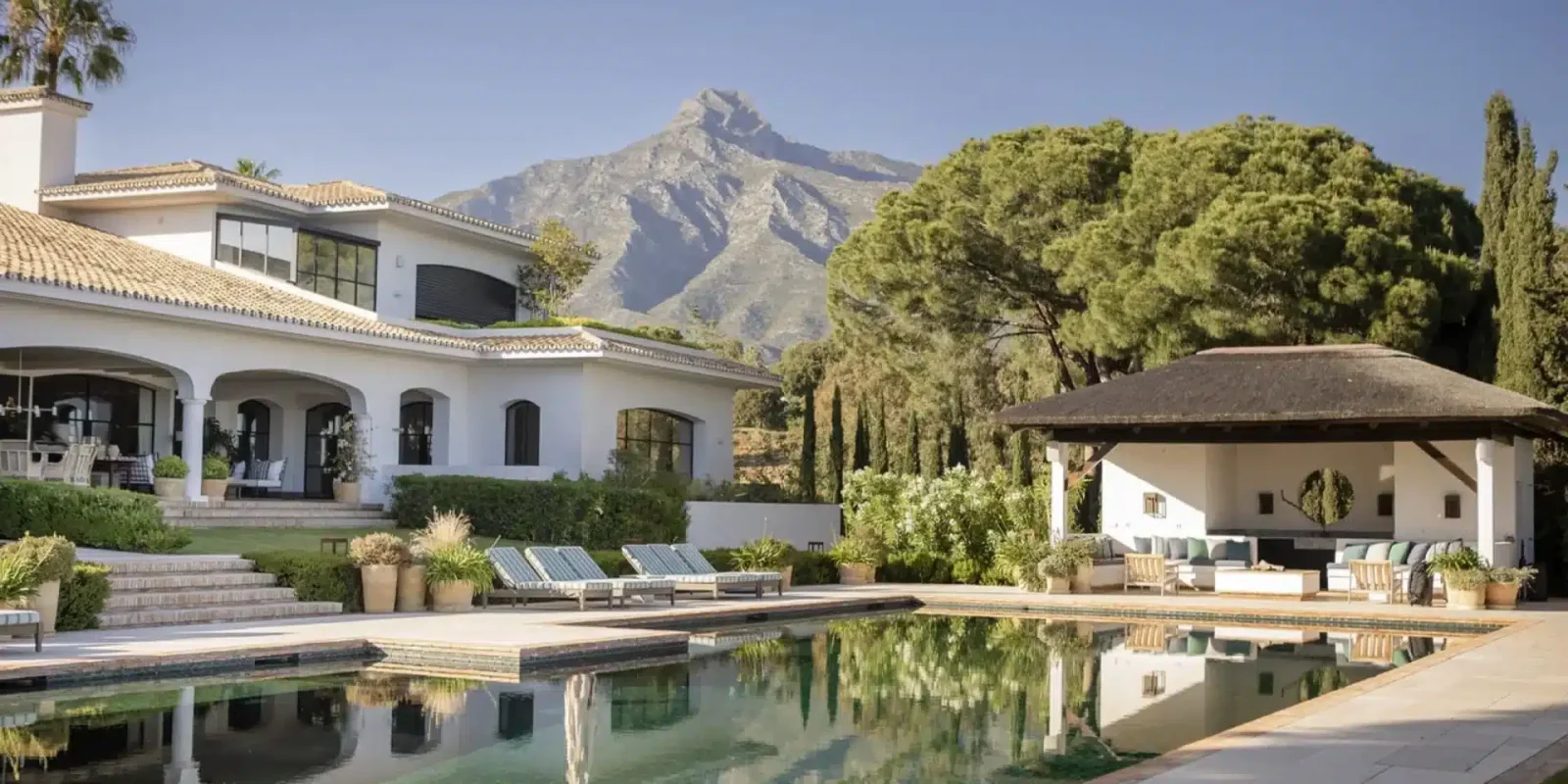 exterior villa gratitud marbella 4